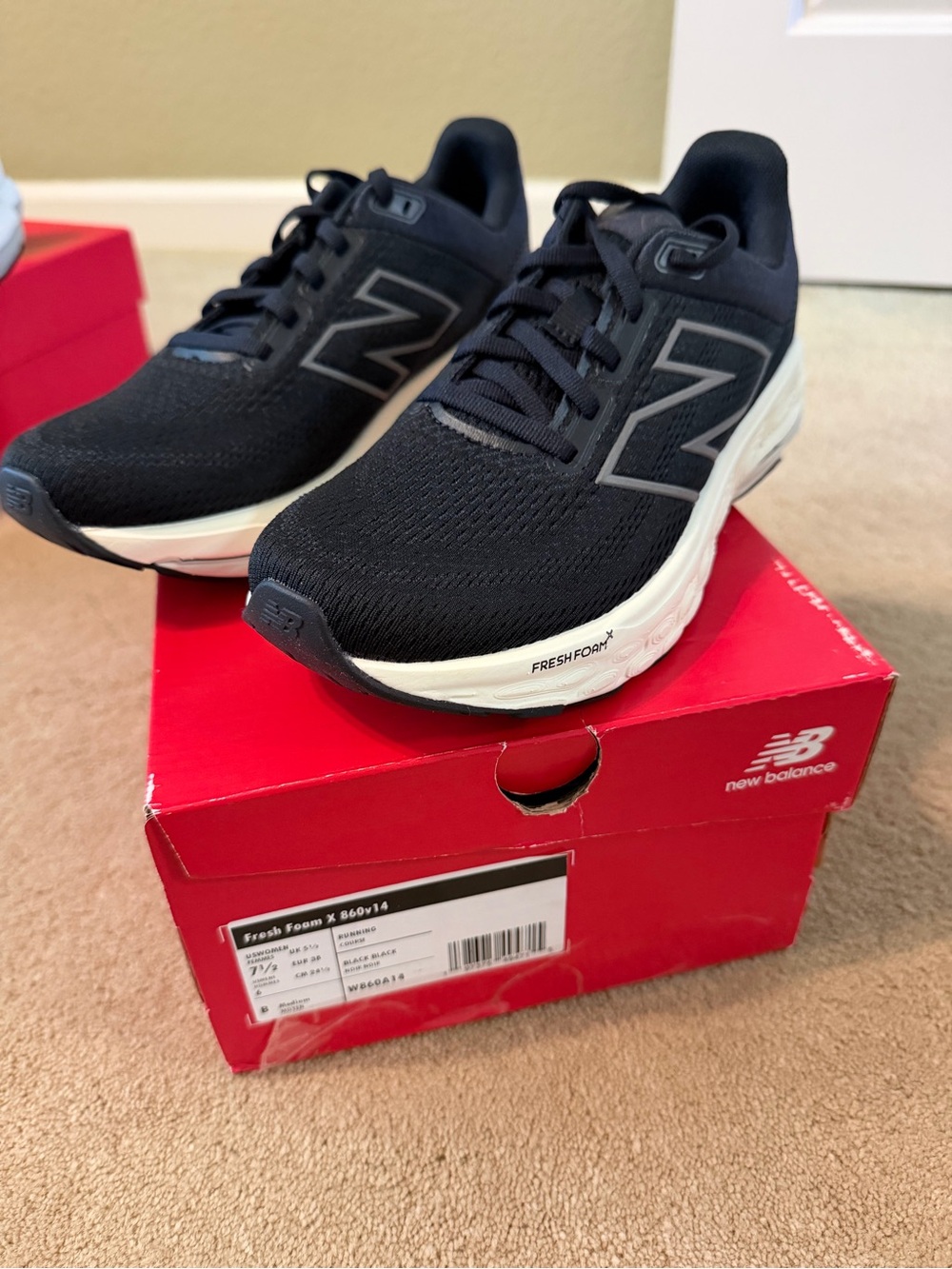 New Balance Women’s Black Fresh Foam Running Shoes